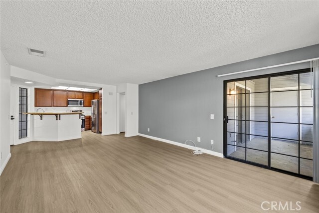 Building Photo - 225 Evergreen Ct