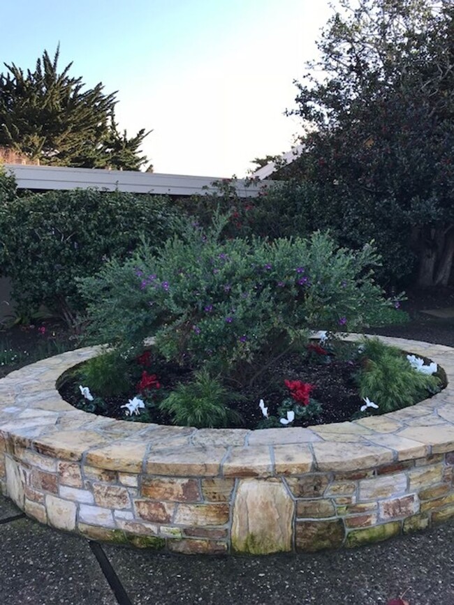 Building Photo - Hacienda Carmel, Remodeled One Bedroom Ava...