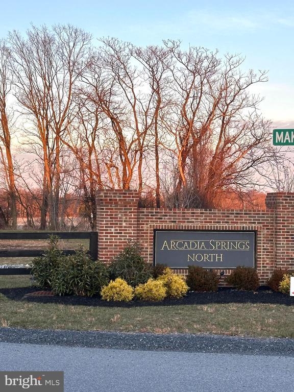 Building Photo - 117 Dunster St