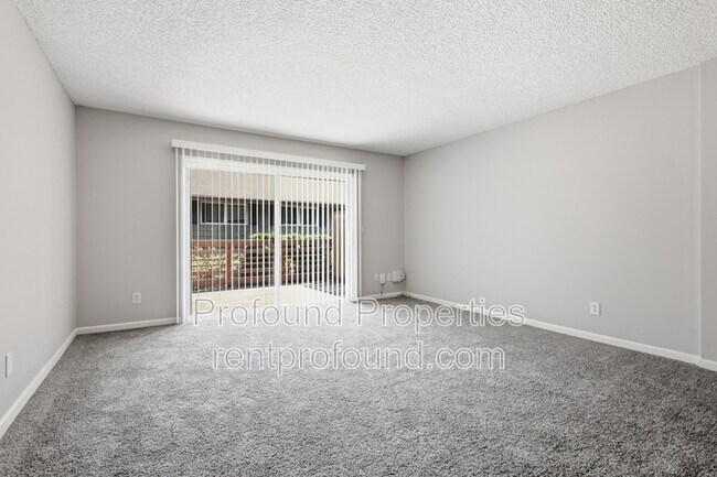 Building Photo - 6030 SW 130th Ave