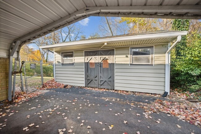 Building Photo - 3-Bedroom Home in Summerside with Fenced Yard & Extra Storage