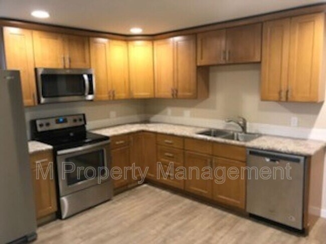 Building Photo - 250 S Harris Ave