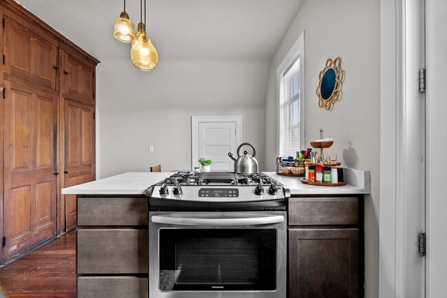 Building Photo - 4600 McPherson Ave