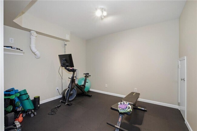 Building Photo - 3308 Fieldwood Dr SE