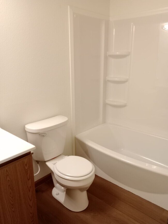 Building Photo - 3546-3548-3548 Prescott Dr