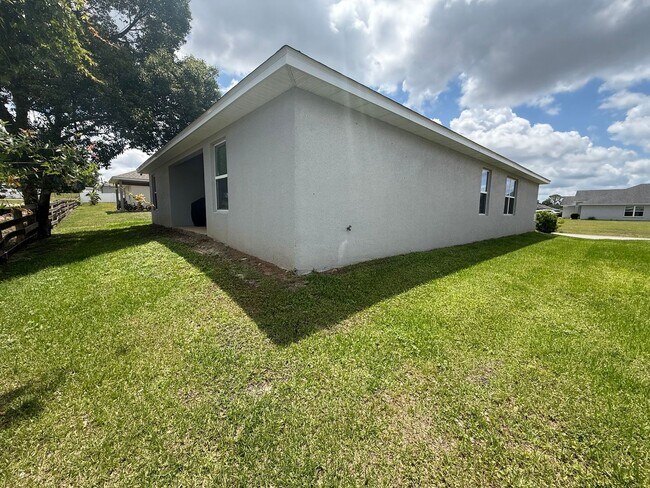 Building Photo - 199 NW 45th Loop