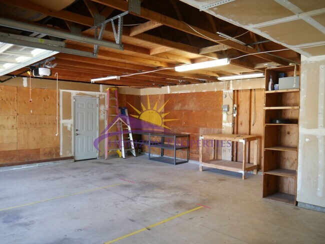 Building Photo - 1646 Hedland Pl