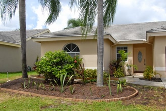 Building Photo - 5137 Rosen Blvd