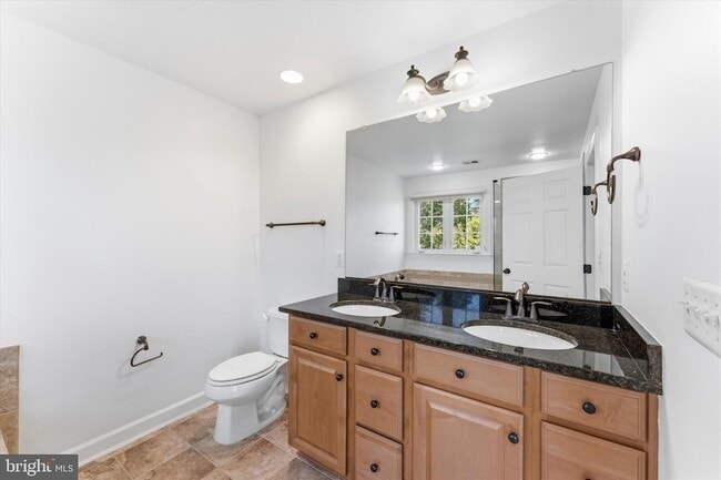 Building Photo - 25263 Beach Pl