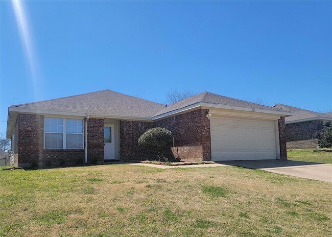 Building Photo - 829 Beaver Creek Dr