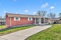 Building Photo - 210 Williamsburg Rd