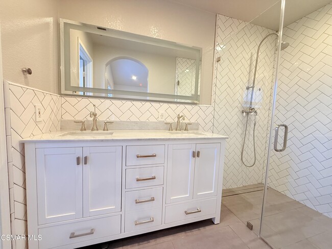 Building Photo - 30808 Calaise Ct