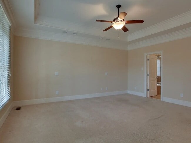 Building Photo - Coming soon! One level living in Franklin-Willow Springs