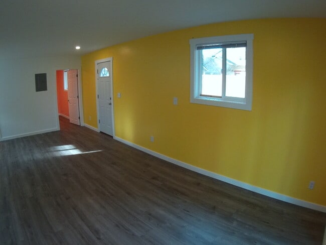 Building Photo - 15010 26th Ave NE