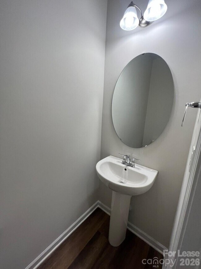 Building Photo - 144 Spring Forest Dr