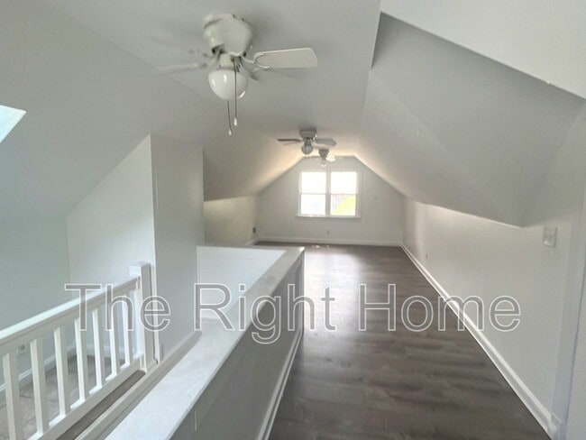 Building Photo - 5417 S 49th St