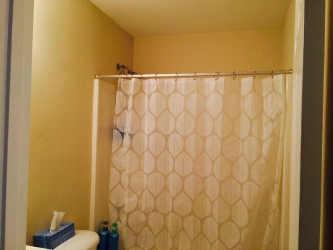 Building Photo - Lease-Takeover with Option for 12-month renewal!