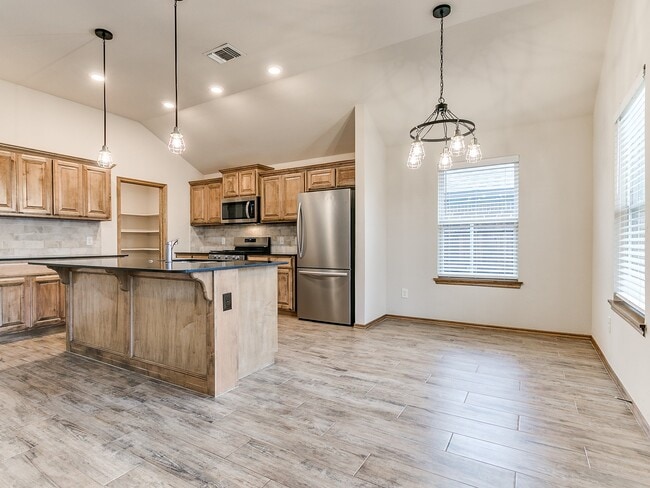 Building Photo - 3421 Pagoda Pead Dr