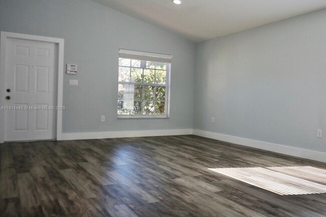 Building Photo - 1132 NW 143rd Ave