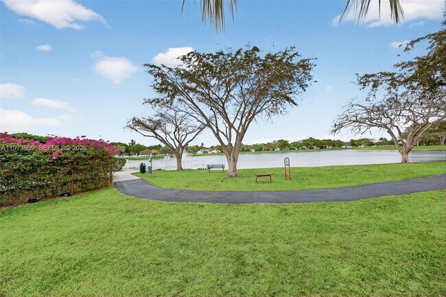 Building Photo - 14610 SW 145th Pl