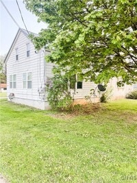 Building Photo - 5623 Bridge St