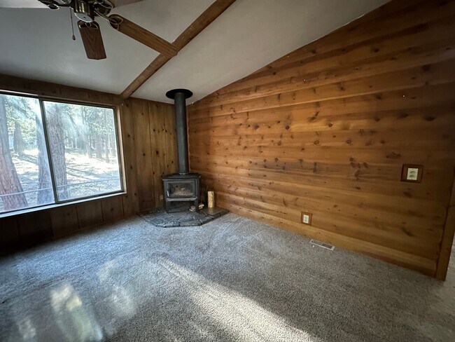 Building Photo - 18418 Freight Rd Ln