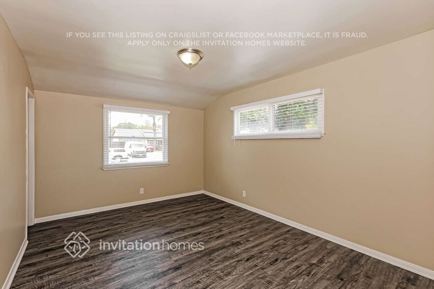 Building Photo - 6910 Malibu Dr