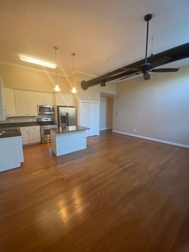 Building Photo - Charming 2-bedroom Condo- Old Shandon