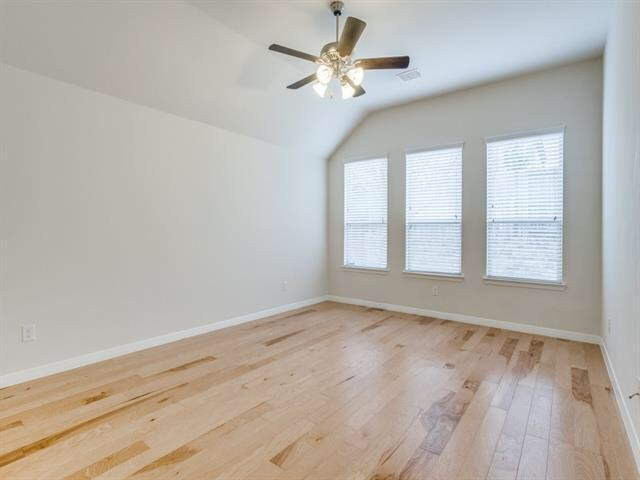 Building Photo - 954 Pheasant Dr