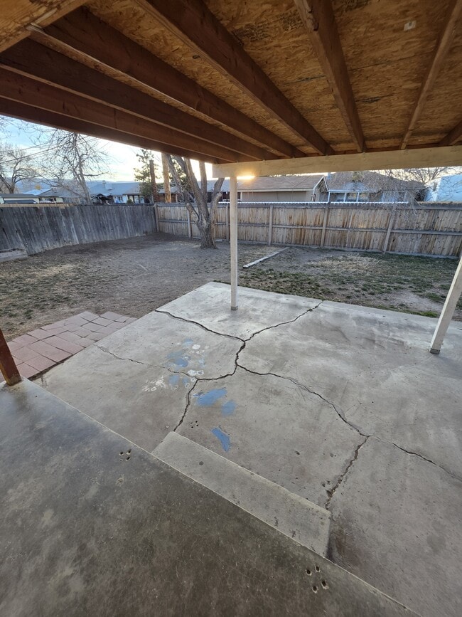 Building Photo - 545 N 25th St