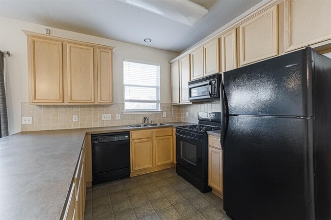 Building Photo - 8031 Fisher Glen Ln