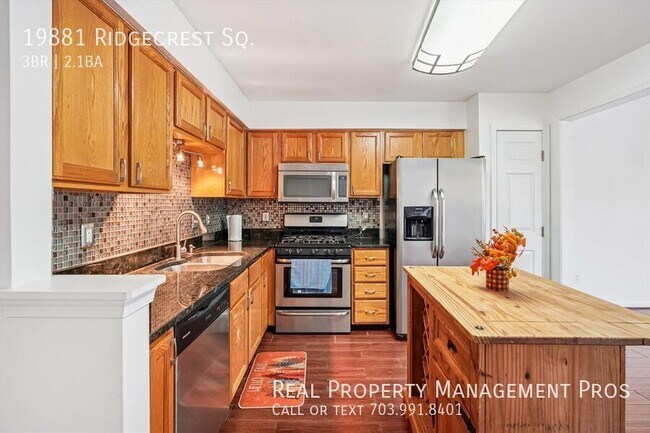 Building Photo - 19881 Ridgecrest Square