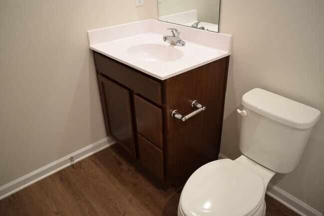 Building Photo - Modern 3-Bedroom Townhome in Desirable Bear Park