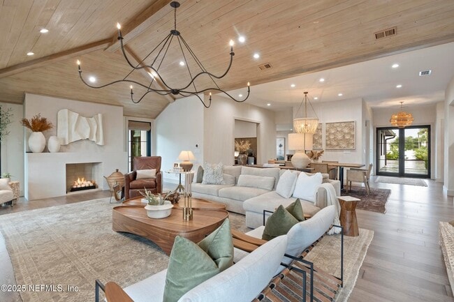 Building Photo - 4096 Ponte Vedra Blvd