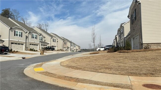 Building Photo - 151 Cedar Ln