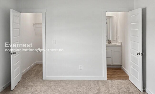 Building Photo - 12084 Chilly Dr