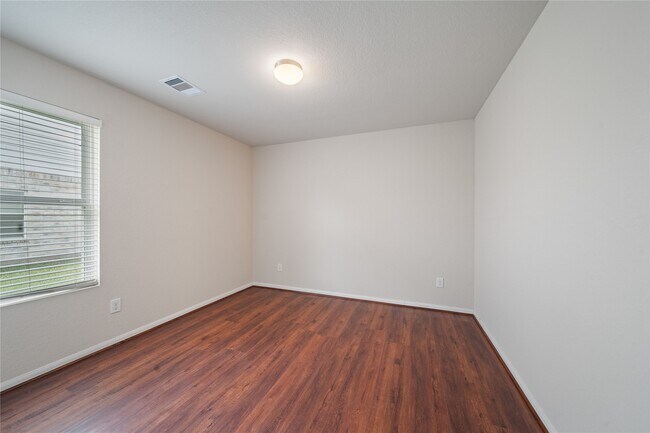 Building Photo - 19011 Taverns Corner Ct