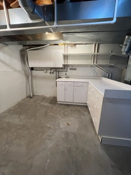 Building Photo - 2800 Pheasant Field Dr
