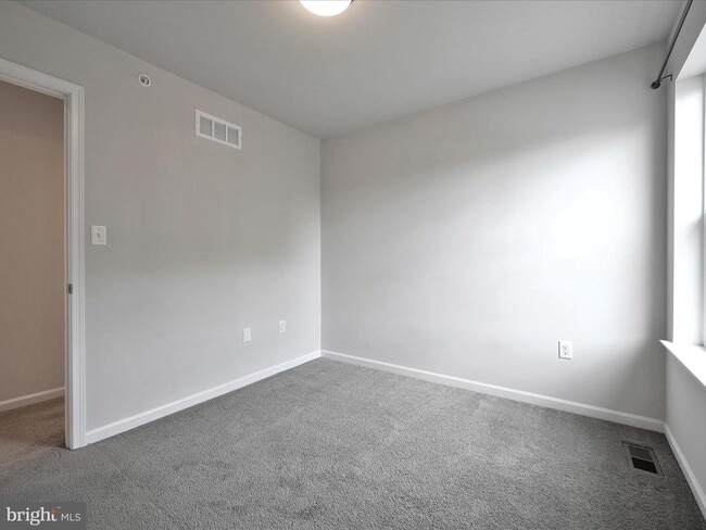 Building Photo - 108 Staplehill Ct