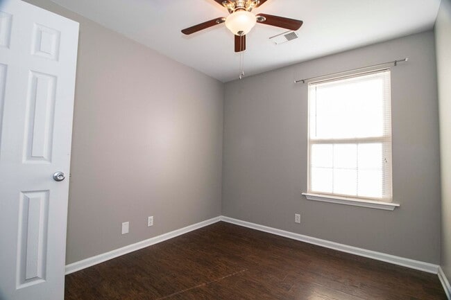 Building Photo - 1125 Keith Ave