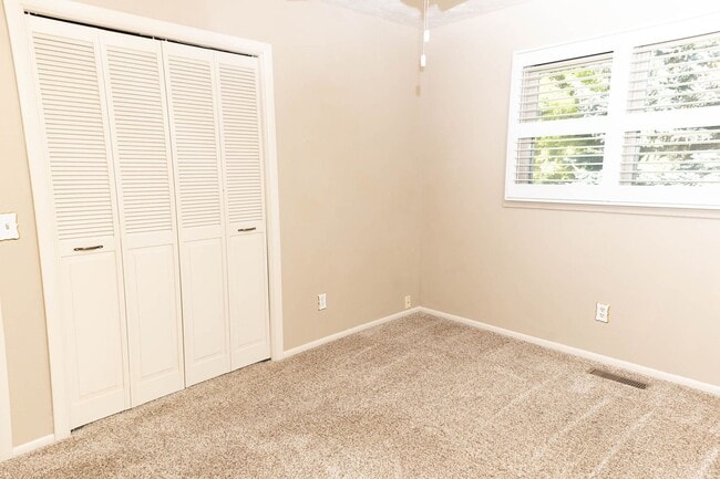 Building Photo - Spacious 5 Bed, 3 Bath Home for Rent in Idaho Falls!