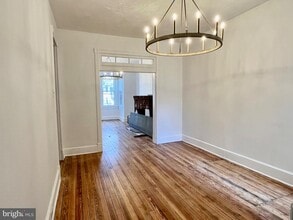 Building Photo - 1113 I St NE