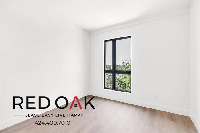 Building Photo - 12444 1/2 Chandler Blvd-416