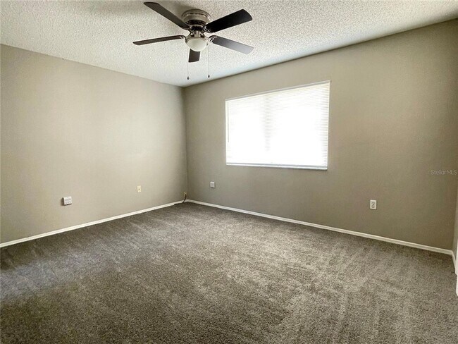 Building Photo - 687 Lake Dexter Cir