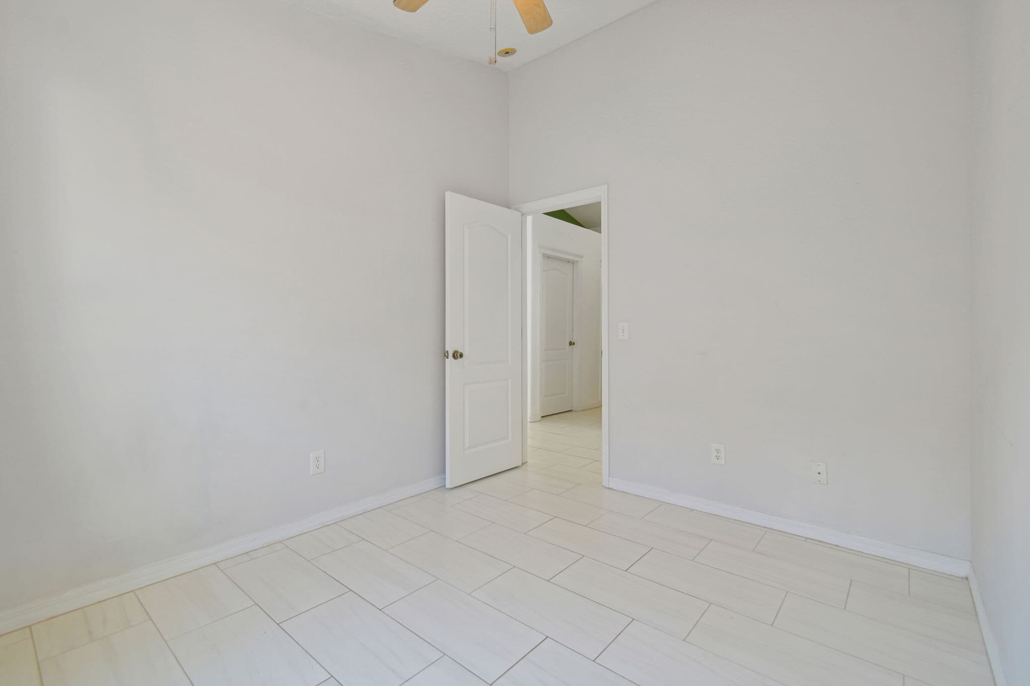 Building Photo - 7527 Oxford Garden Cir