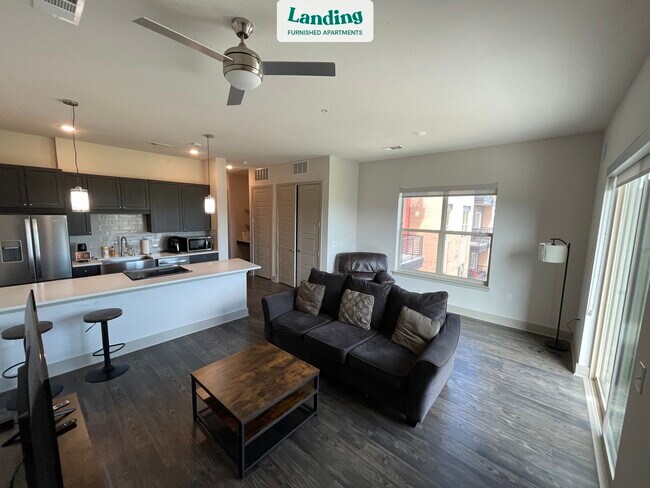 Primary Photo - 990 Singleton Blvd