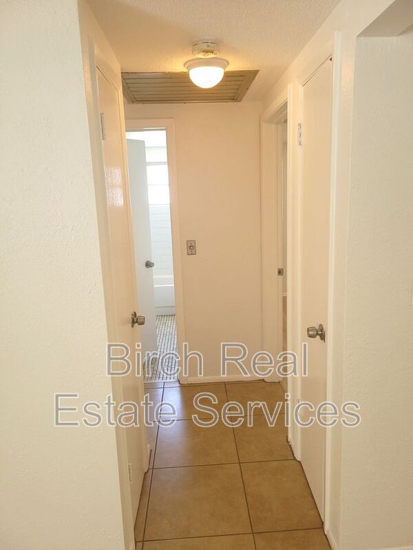 Building Photo - 1625 Colmar Dr