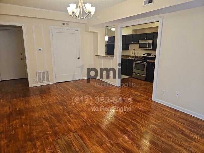 Building Photo - 1 W 28th St