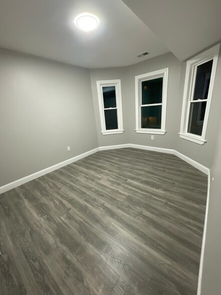 Primary Bedroom - 52 Woolson St