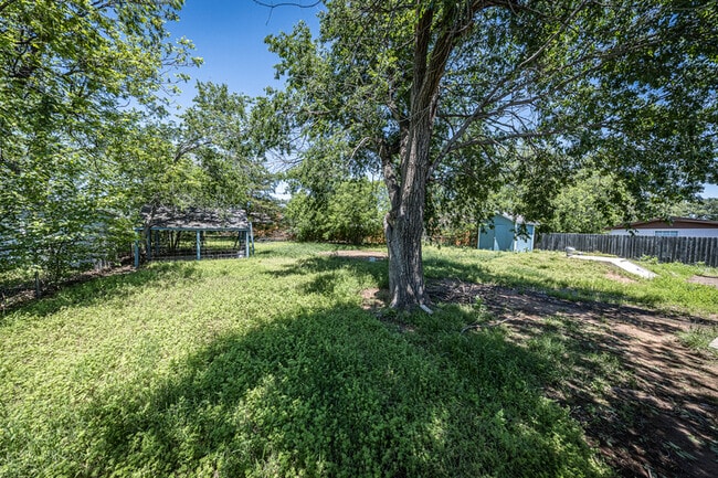 Building Photo - 4503 SW Atom Ave